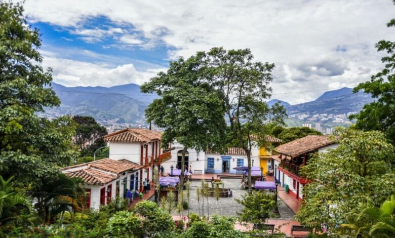 Pueblito Paisa - Lugares turísticos de Medellín